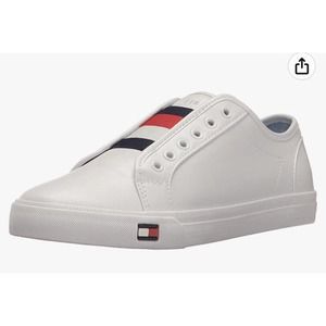 NEW Tommy Hilfiger TW Anni Sneakers Size 8 Women’s White Slip On